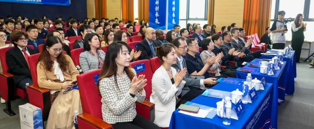 留学报国·苏州故事｜“青雁计划”进园区，首场走进领科高中