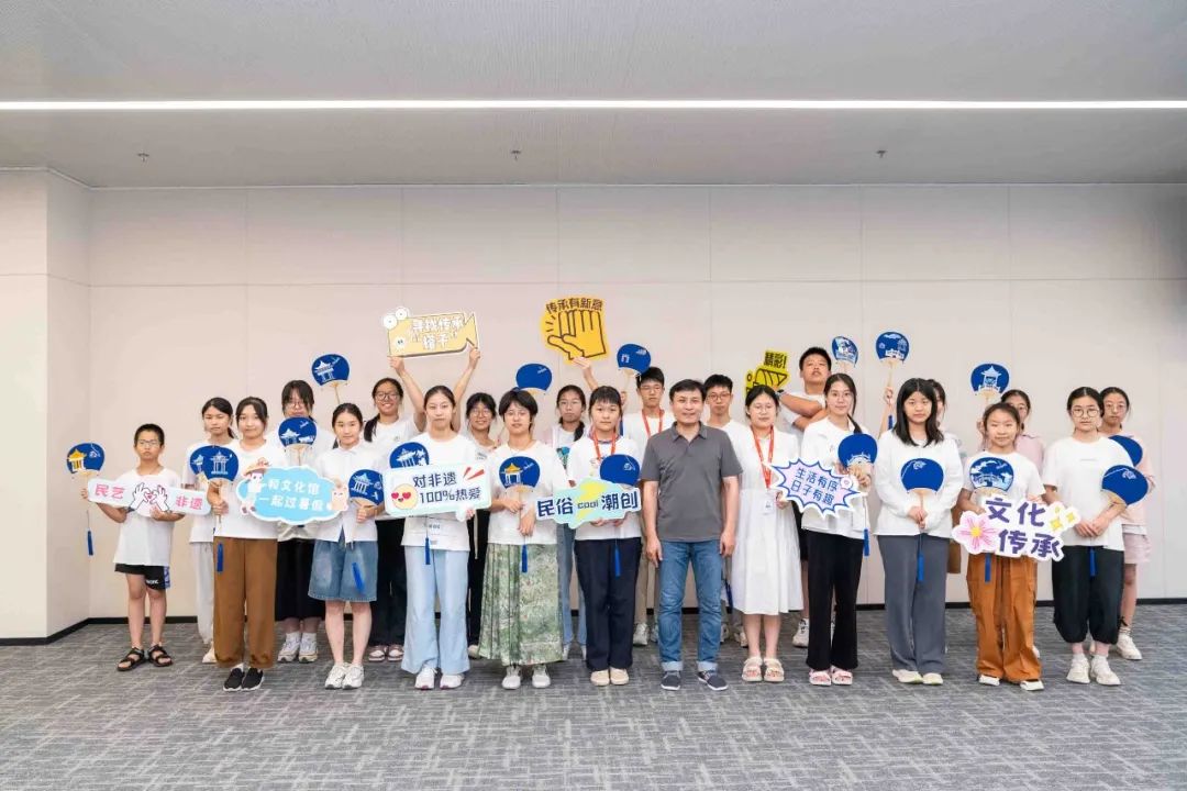 媒体报道｜在“国际范”的校园中“追光逐梦”